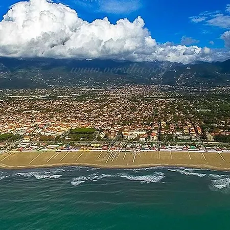 Apartment La Terrazza Di Elisabetta Viareggio