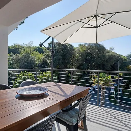 La Terrazza Di Elisabetta В'яреджо