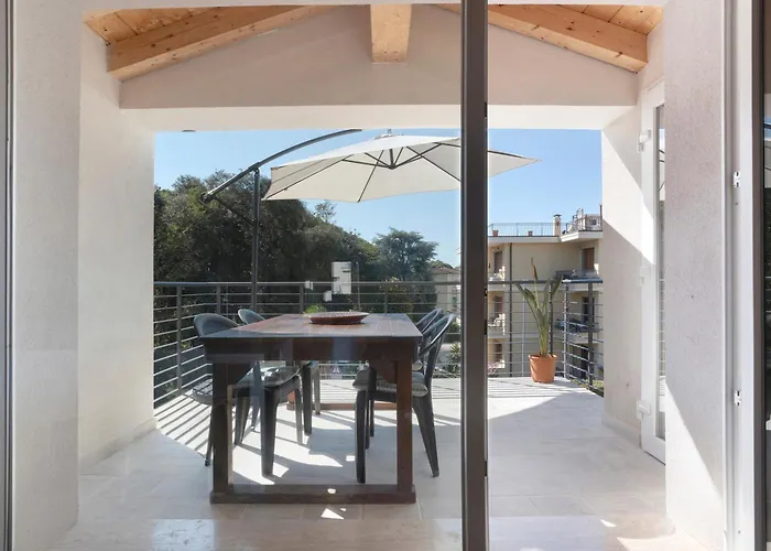 Апартаменты La Terrazza Di Elisabetta *